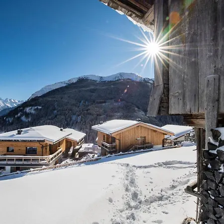 Chalet Chalet's Alpenjuwel Tux