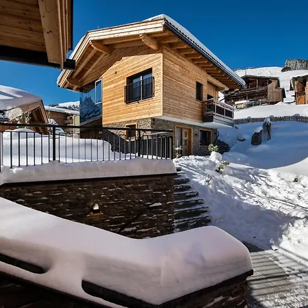 Chalet's Alpenjuwel Alpstuga Tux