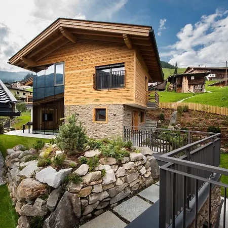 Chalet Chalet's Alpenjuwel Tux