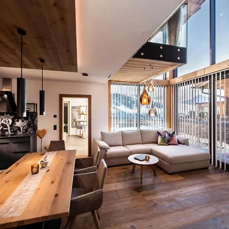 Chalet Chalet's Alpenjuwel Tux