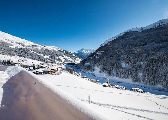 Chalet Chalet's Alpenjuwel Tux