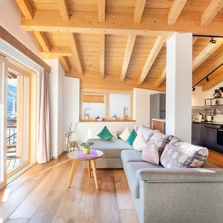 Chalet's Alpenjuwel Тукс